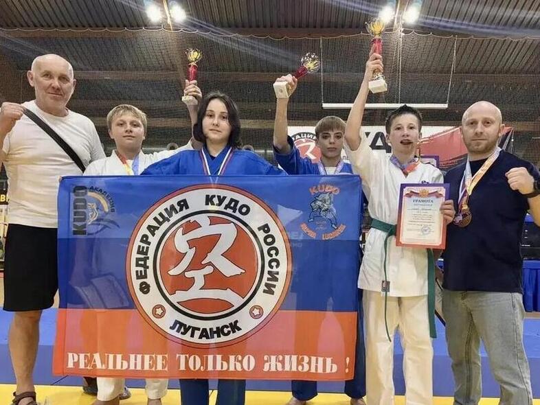 ЛНРские спортсмены собрали более 20 медалей на первенстве по КУДО